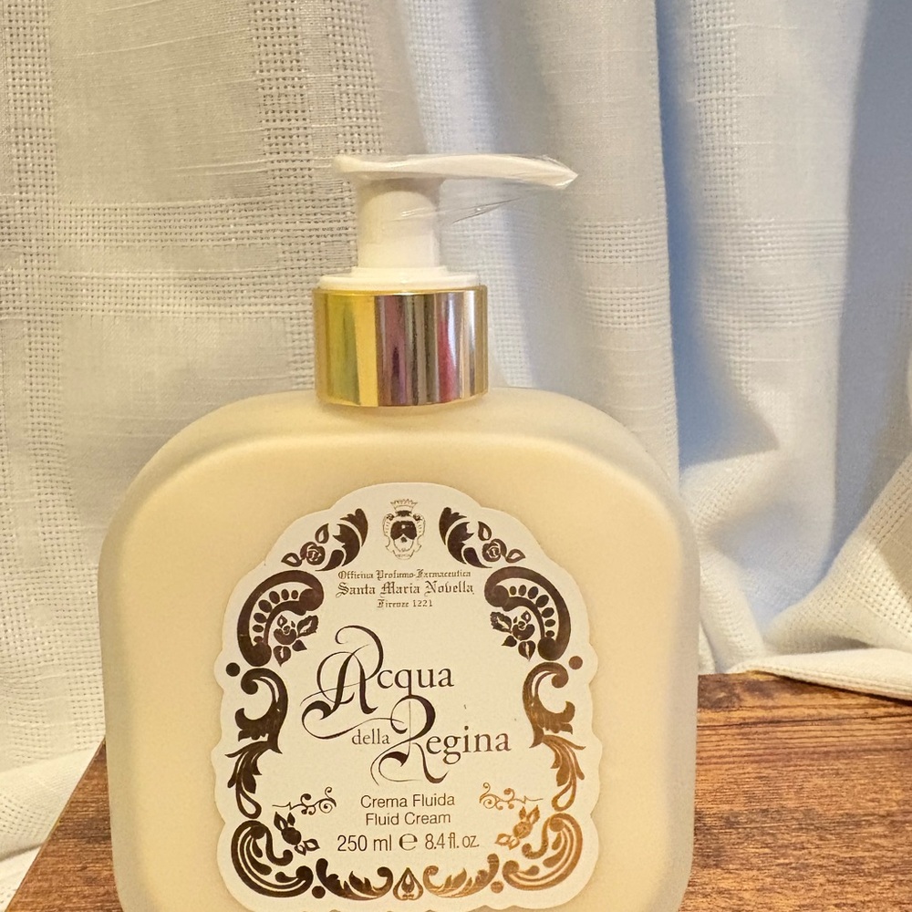 Aqua Della Regina Fluid Cream